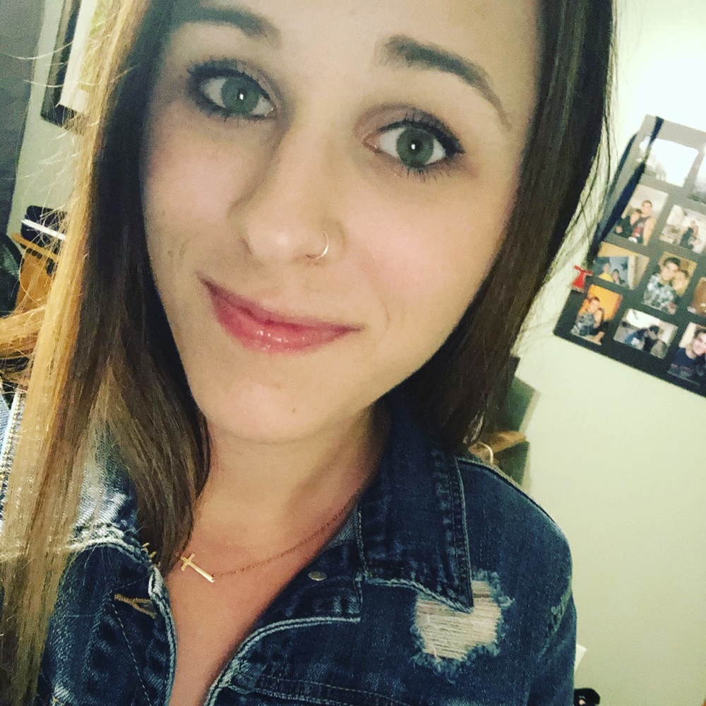Meet your Posher, Stephanie